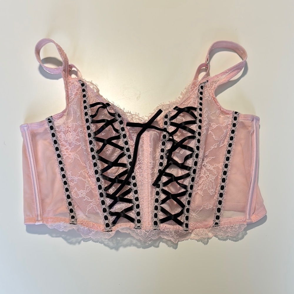 NWT - Large Elegant Pink Lace corset bra